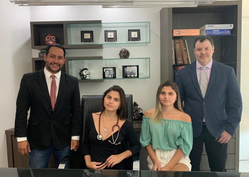 Gêmeas trans, operadas em Blumenau, recebem liberação médica