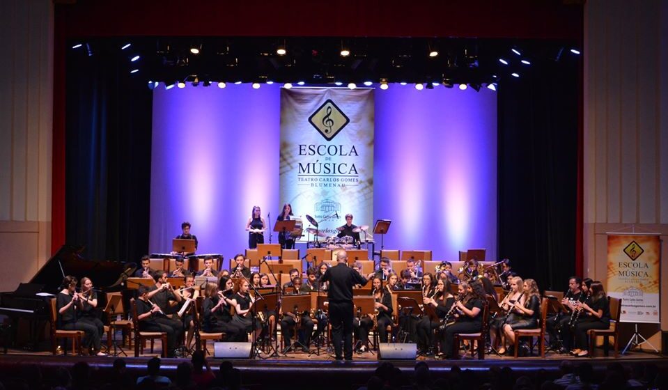 Orquestra de Sopros do Teatro Carlos Gomes fará show on-line