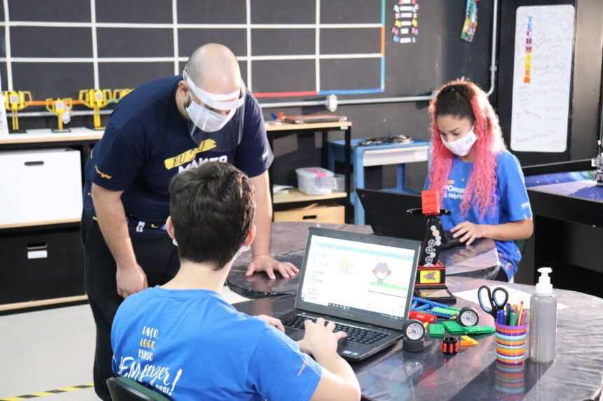 SESI Blumenau participa do Torneio de Robótica