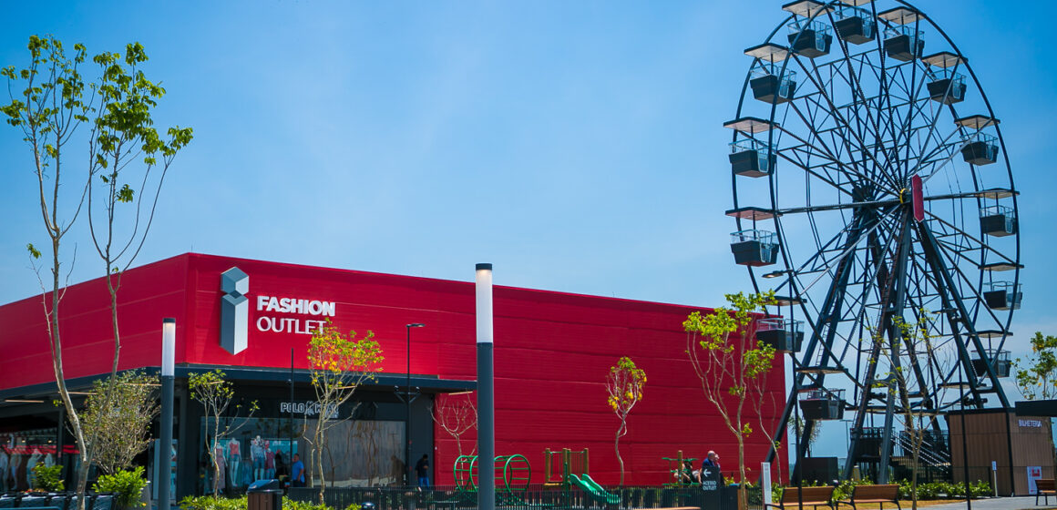 I Fashion Outlet Santa Catarina reabre roda-gigante