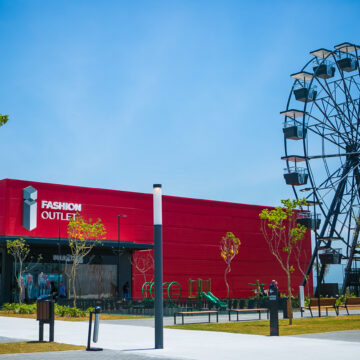 I Fashion Outlet Santa Catarina reabre roda-gigante