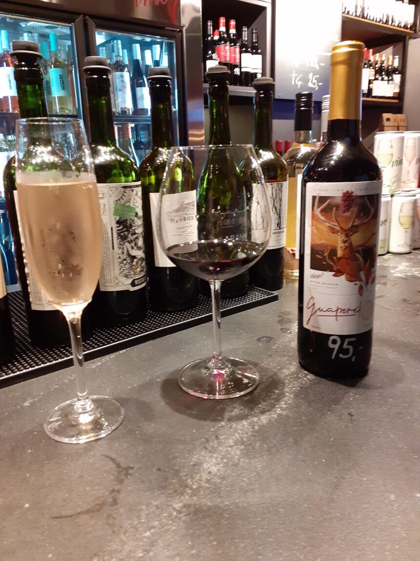 VINO wine bar é destaque no Pátio Milano, em Florianópolis