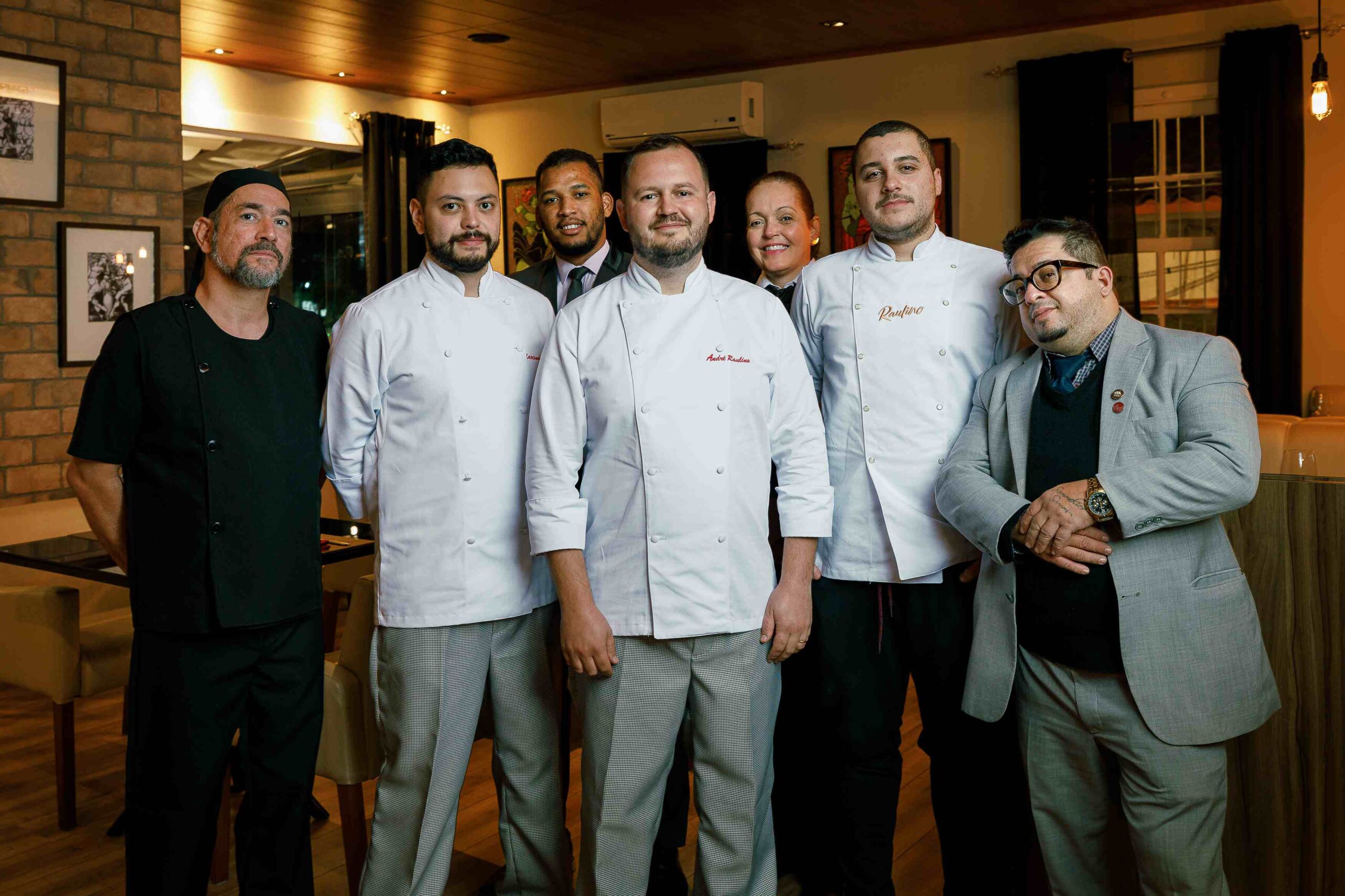 Curitiba ganha novo restaurante focado em cozinha autoral comandado pelo chef André Raulino