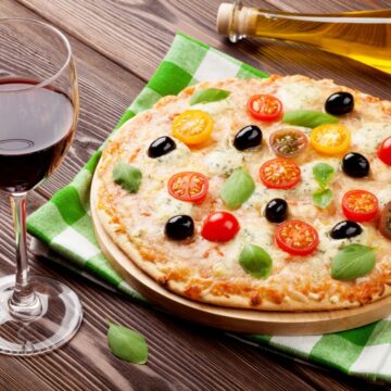 Sommelier dá dicas para harmonizar vinho com os sabores tradicionais de pizza