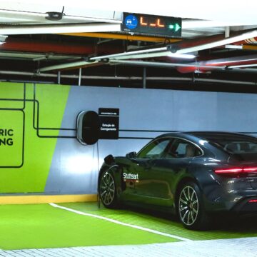 Neumarkt e Norte Shopping contam com estações de recarga da Porsche Brasil para veículos elétricos e híbridos