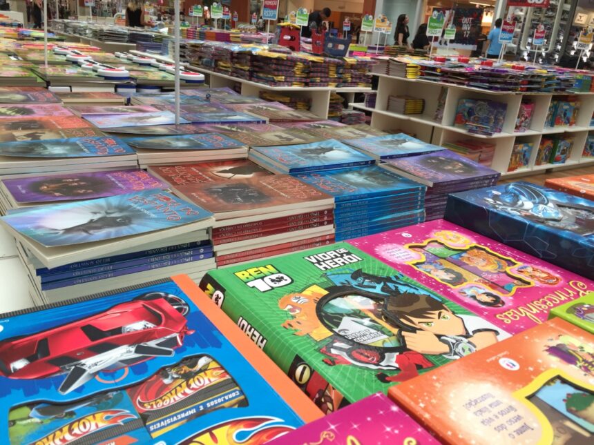 Feira do Livro Infantil segue até o fim do mês no Floripa Shopping