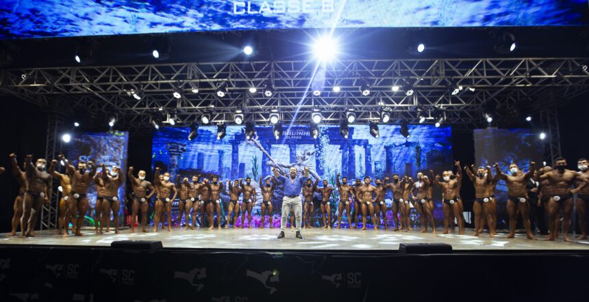 Campeonato de fisiculturismo reuniu centenas de atletas em Camboriú