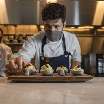 Tendência na gastronomia: Conheça a experiência do kitchen table