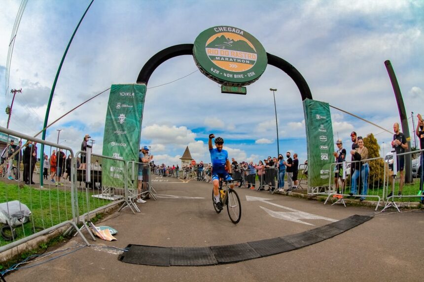 Provas de corrida e ciclismo reuniram 1500 atletas no fim de semana em SC