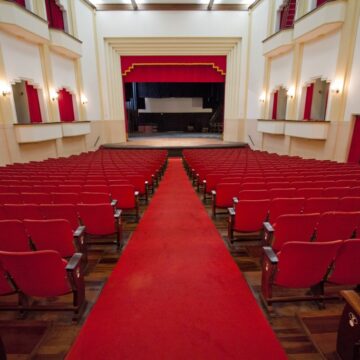 Teatro Carlos Gomes lança edital para retomada de eventos artísticos e culturais em Blumenau