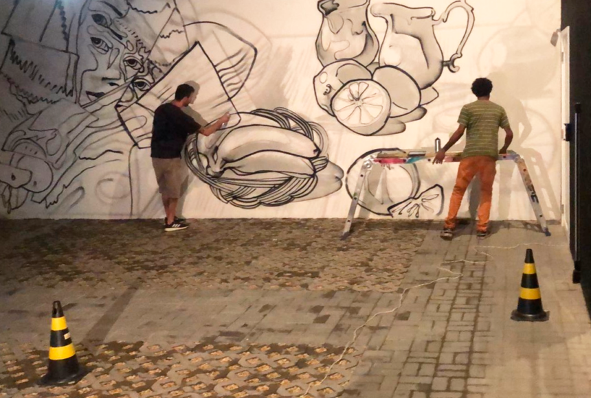 Moinho Market Express ganha grafite de 4m de altura