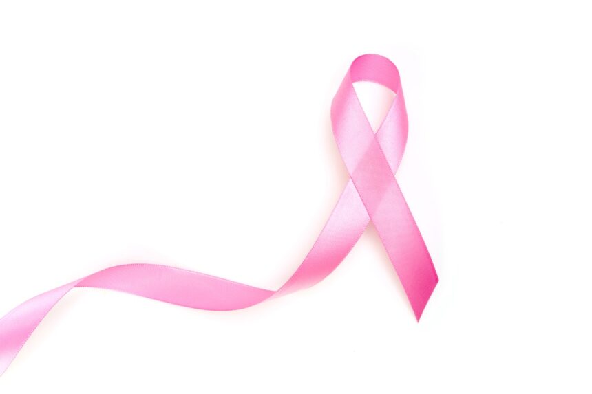 Outubro Rosa alerta para a conscientização sobre o exame de colo de útero