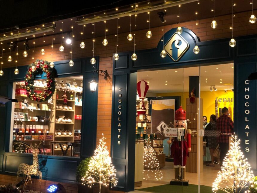 Chocolateria de Timbó inaugura casa de Natal e projeta crescimento de 20% nas vendas do final do ano
