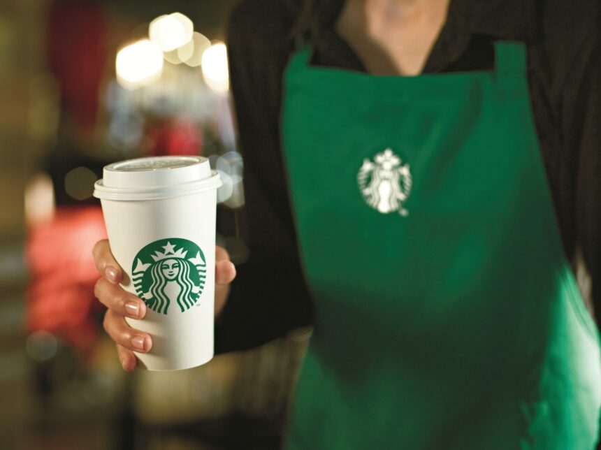 Porto Belo Outlet Premium anuncia a chegada da Starbucks