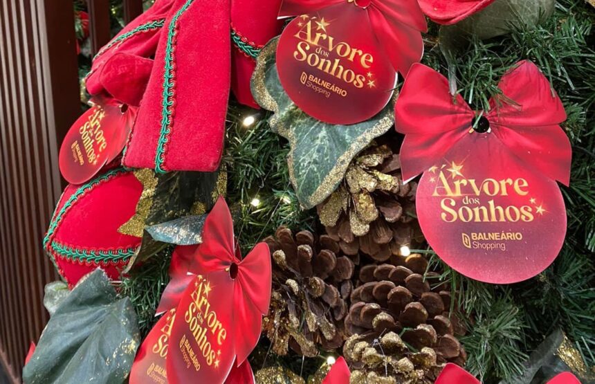 Árvore dos Sonhos do Balneário Shopping vai até 19 de dezembro