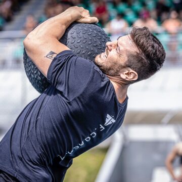 Atleta de crossfit faz uso de cannabis medicinal em sua preparação para campeonato