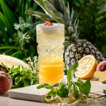 Drink especial para o Verão leva tequila, rum e frutas refrescantes