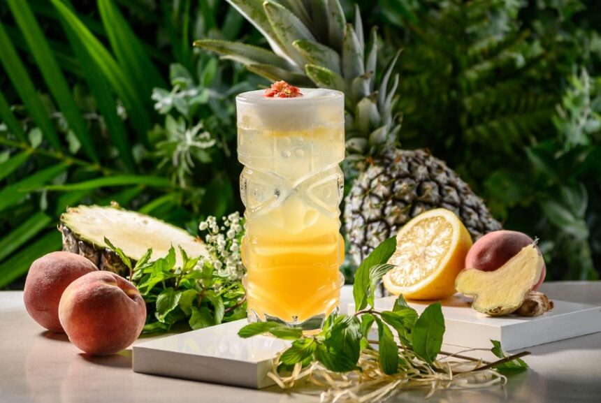 Drink especial para o Verão leva tequila, rum e frutas refrescantes