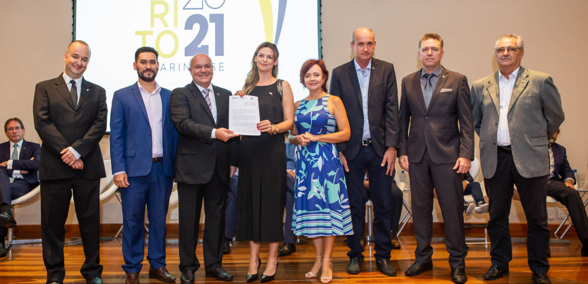 CREA-SC homenageia profissionais e empresas com a Medalha do Mérito Catarinense