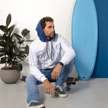 Marca de surfwear de Joinville lança coleção de inverno em parceria assinada com tatuador