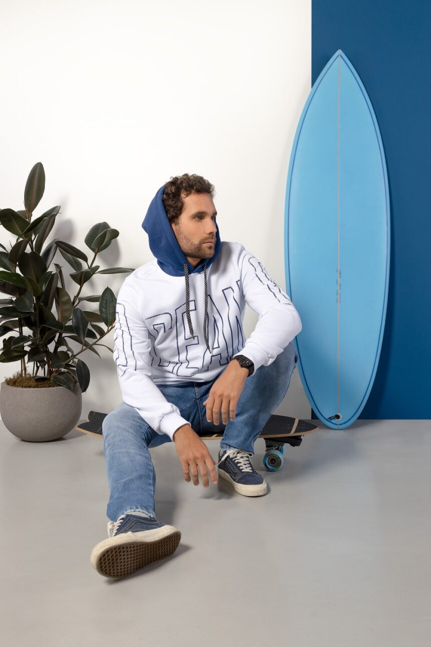 Marca de surfwear de Joinville lança coleção de inverno em parceria assinada com tatuador