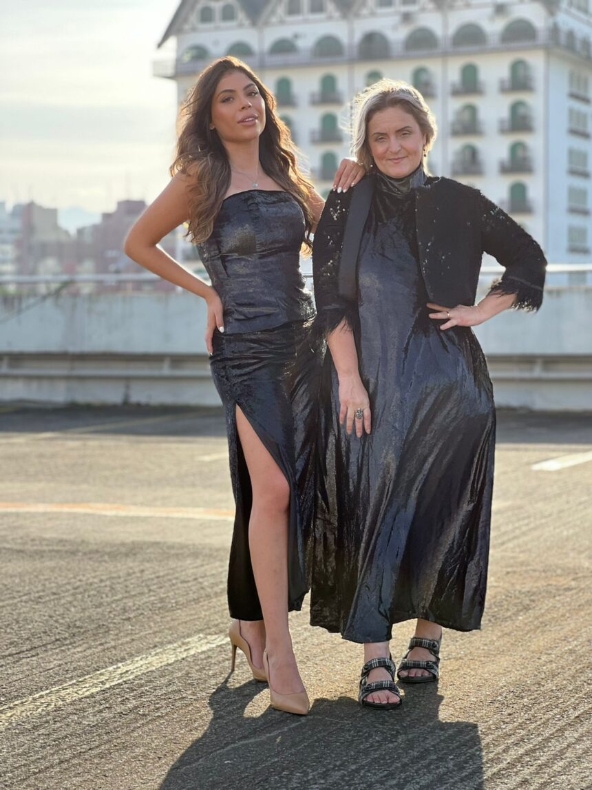 Claire Juliani apresenta Coleção Cosmopolitan, em Collab com Bia Gomes, com lançamento em São Paulo Claire Juliani apresenta Coleção Cosmopolitan, em Collab com Bia Gomes, com lançamento em São Paulo