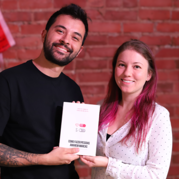 Vinicius Gambeta, da Agência de Bolso, lança livro sobre marketing estratégico e valor será destinado à ação social  