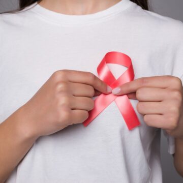 OUTUBRO ROSA ALERTA PARA A IMPORTÂNCIA DE PREVENÇÃO DO CÂNCER DE MAMA OUTUBRO ROSA ALERTA PARA A IMPORTÂNCIA DE PREVENÇÃO DO CÂNCER DE MAMA