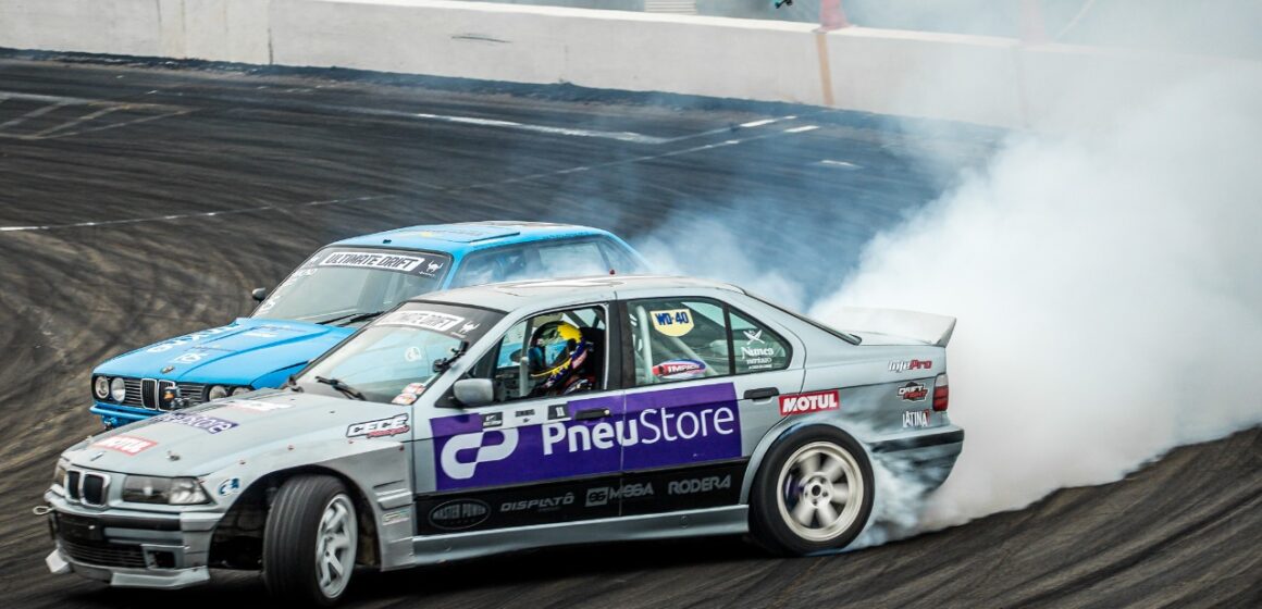 Juninho e o pai Márcio Kabeça sobem novamente ao pódio na etapa nacional do Ultimate Drift 2022