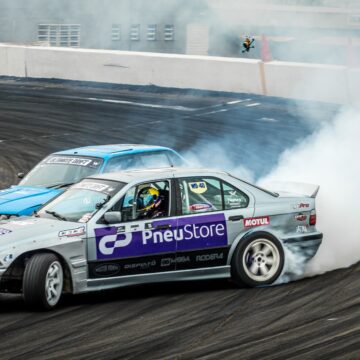 Juninho e o pai Márcio Kabeça sobem novamente ao pódio na etapa nacional do Ultimate Drift 2022