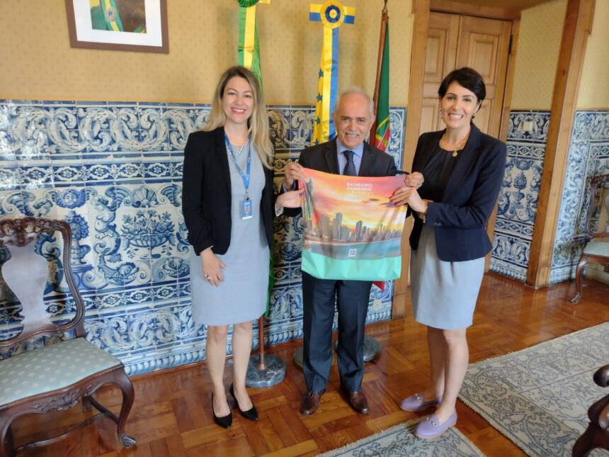BC Convention e Secretaria de Turismo estão divulgando Balneário Camboriú em Portugal