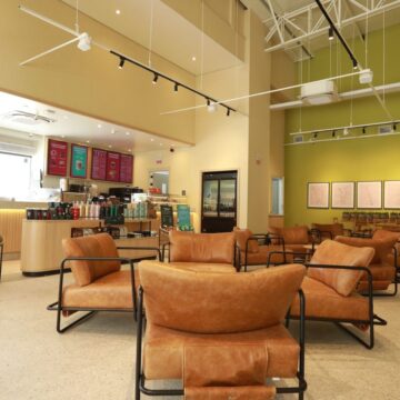 PAUTA – Porto Belo Outlet Premium recebe primeira unidade Drive Thru da Starbucks do Sul do país PAUTA – Porto Belo Outlet Premium recebe primeira unidade Drive Thru da Starbucks do Sul do país