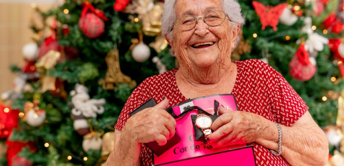 Campanha do Itajaí Shopping inspira solidariedade e doação com idosos do Asilo Dom Bosco