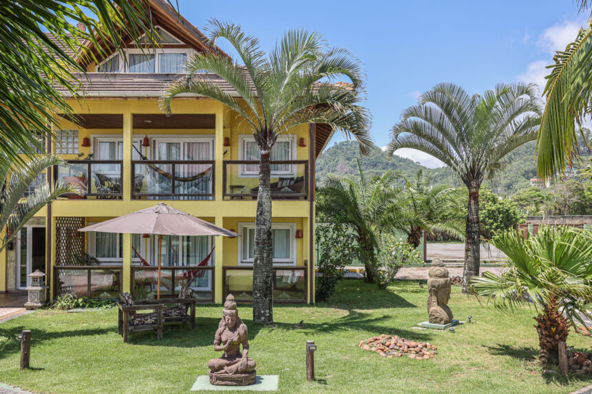Ceia de Natal e Réveillon na Praia do Estaleiro Guest House em Balneário Camboriú