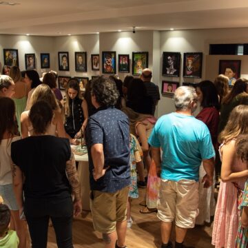 Exposição Retrato Falado segue até dia 26 de dezembro, no Casahall Design District