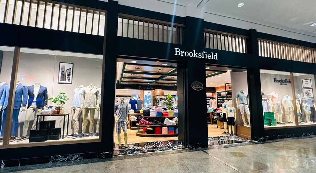 Grife masculina Brooksfield inaugura loja no Neumarkt Shopping