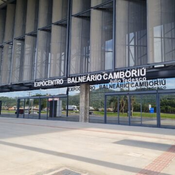 Expocentro Balneário Camboriú Júlio Tedesco comemora 6 meses de funcionamento