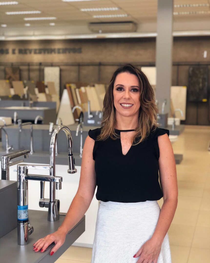 Arquiteta blumenauense participa da maior feira internacional de comércio varejista