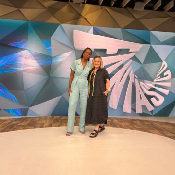 Modista catarinense, Claire Juliani, visita a rede Globo