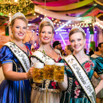 Blumenau abre licitação para nova cervejaria oficial da Oktoberfest Blumenau abre licitação para nova cervejaria oficial da Oktoberfest