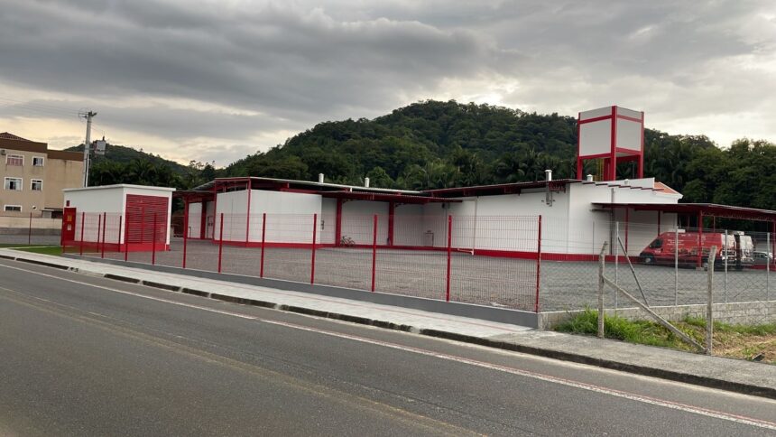 Olho Embutidos e Defumados, de Pomerode, inaugura uma nova planta industrial