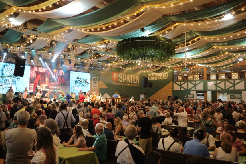Ambev é a nova cervejaria oficial da Oktoberfest Blumenau