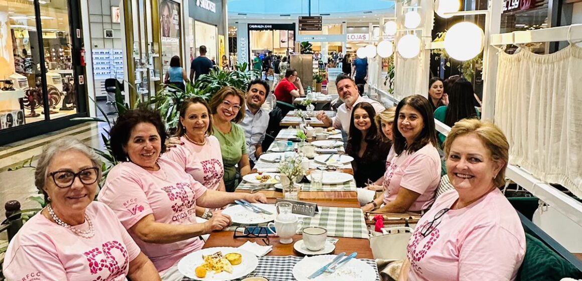 Neumarkt reúne voluntárias para celebrar 50 anos da Rede Feminina de Combate ao Câncer de Blumenau