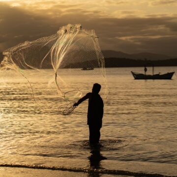 Revista Passeio do Mar resgata a história de grandes personagens da Costa do Sol Poente, em Florianópolis, e destaca empreendimento sustentável e inovador