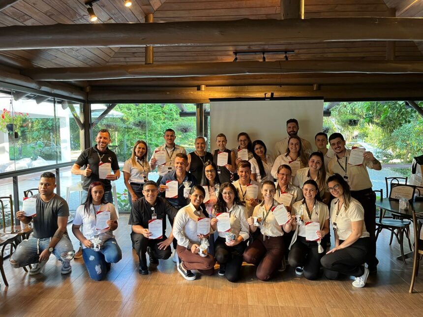 Fazzenda Park Hotel se torna resort bilíngue através de certificação