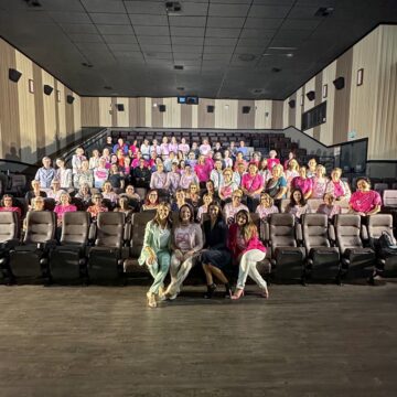 Pacientes da Rede Feminina participam de palestra motivacional no Neumarkt Pacientes da Rede Feminina participam de palestra motivacional no Neumarkt
