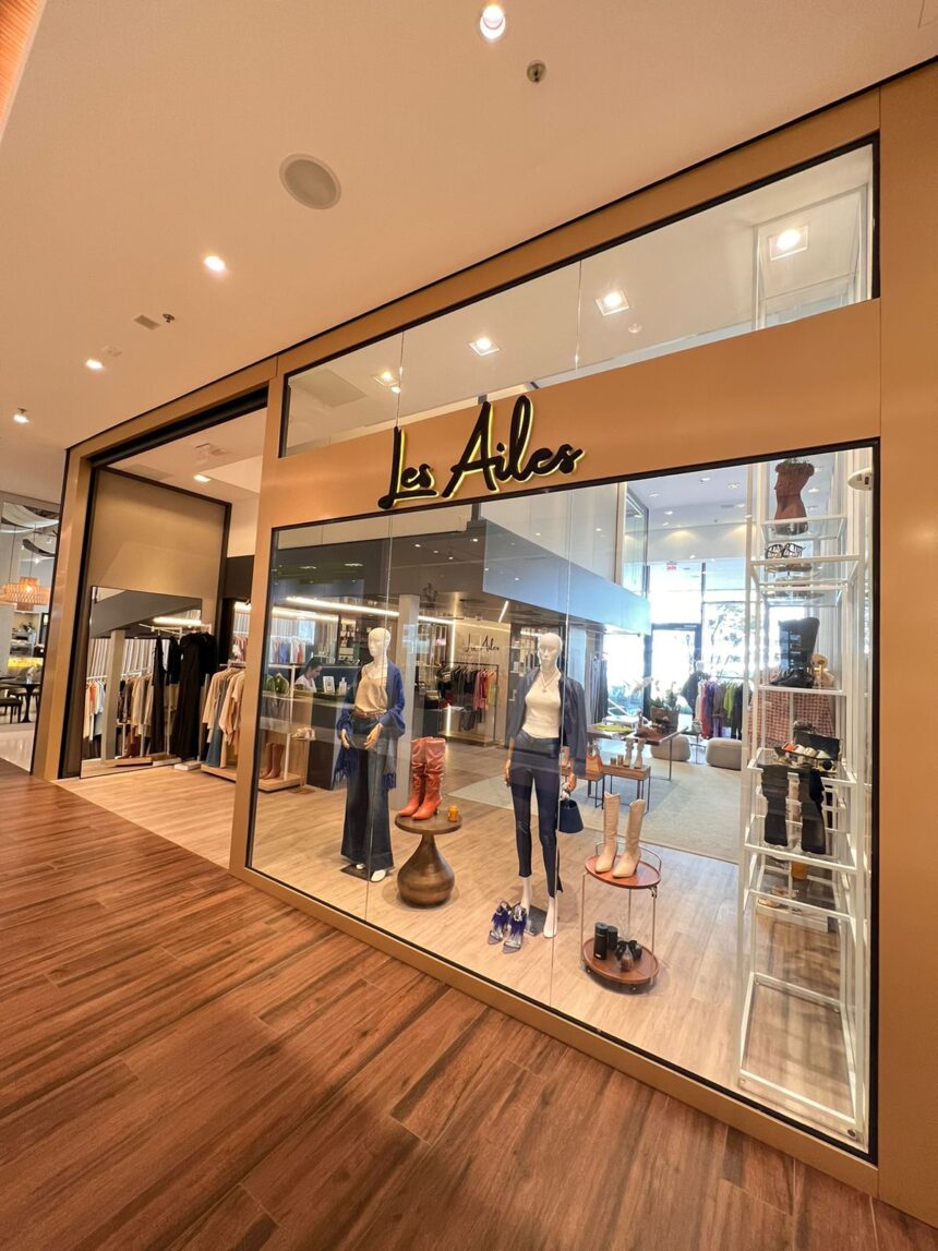 Estilistas brasileiras apresentam peças de design de luxo no Fashion Brava Day Estilistas brasileiras apresentam peças de design de luxo no Fashion Brava Day