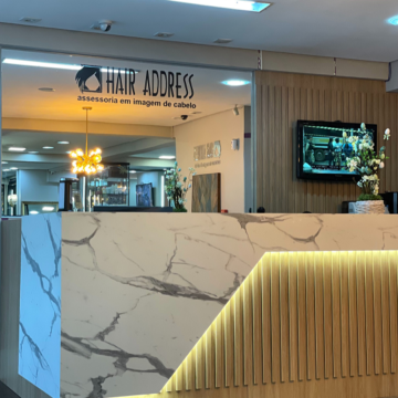 Empresária Cleusa Fernandes, comemora 17 anos no segmento de beleza, em Florianópolis