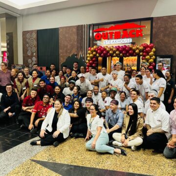 Outback Steakhouse inaugura primeira unidade em Blumenau Outback Steakhouse inaugura primeira unidade em Blumenau