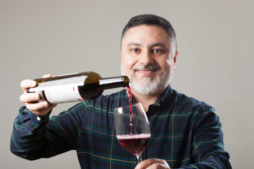 Enoteca promove nova edição de curso de iniciação ao mundo dos vinhos em Blumenau